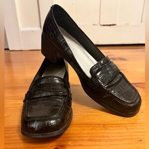 Chadwick’s square toe croc-embossed leather loafers